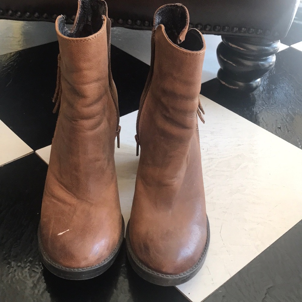 Steve Madden booties